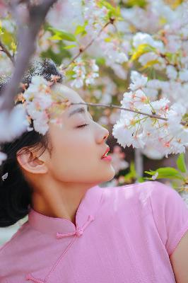 夜班护士1979年意大利