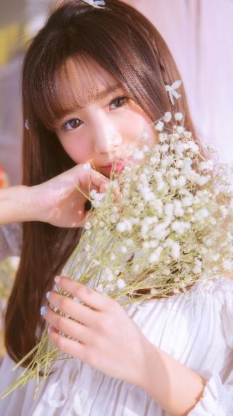 两个女儿和爸爸的搞笑视频