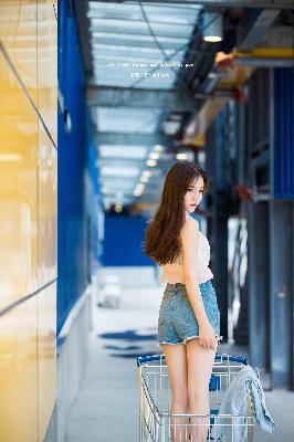 青青河边草下一句