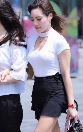 迪拜的女孩在线观看完整免费高清满天星